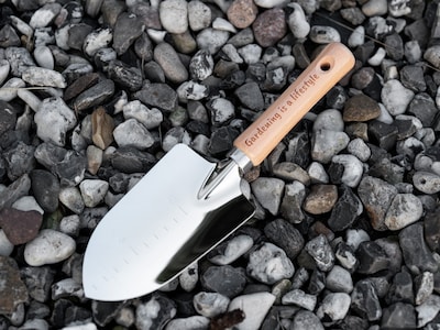 Pflanzschaufel mit Gravur