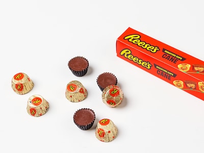 Reese’s Mini Cups Cane