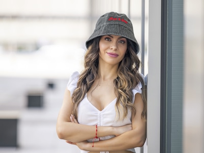 Bucket hat med broderi - egen tekst