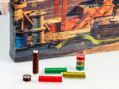 Adventskalender med Sytillbehör