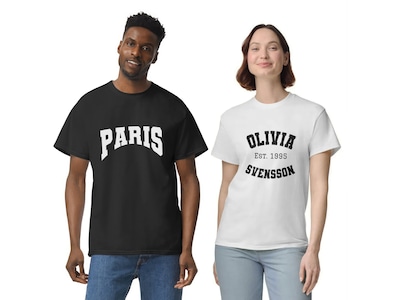 T-shirt med Egen Text i Collegestil