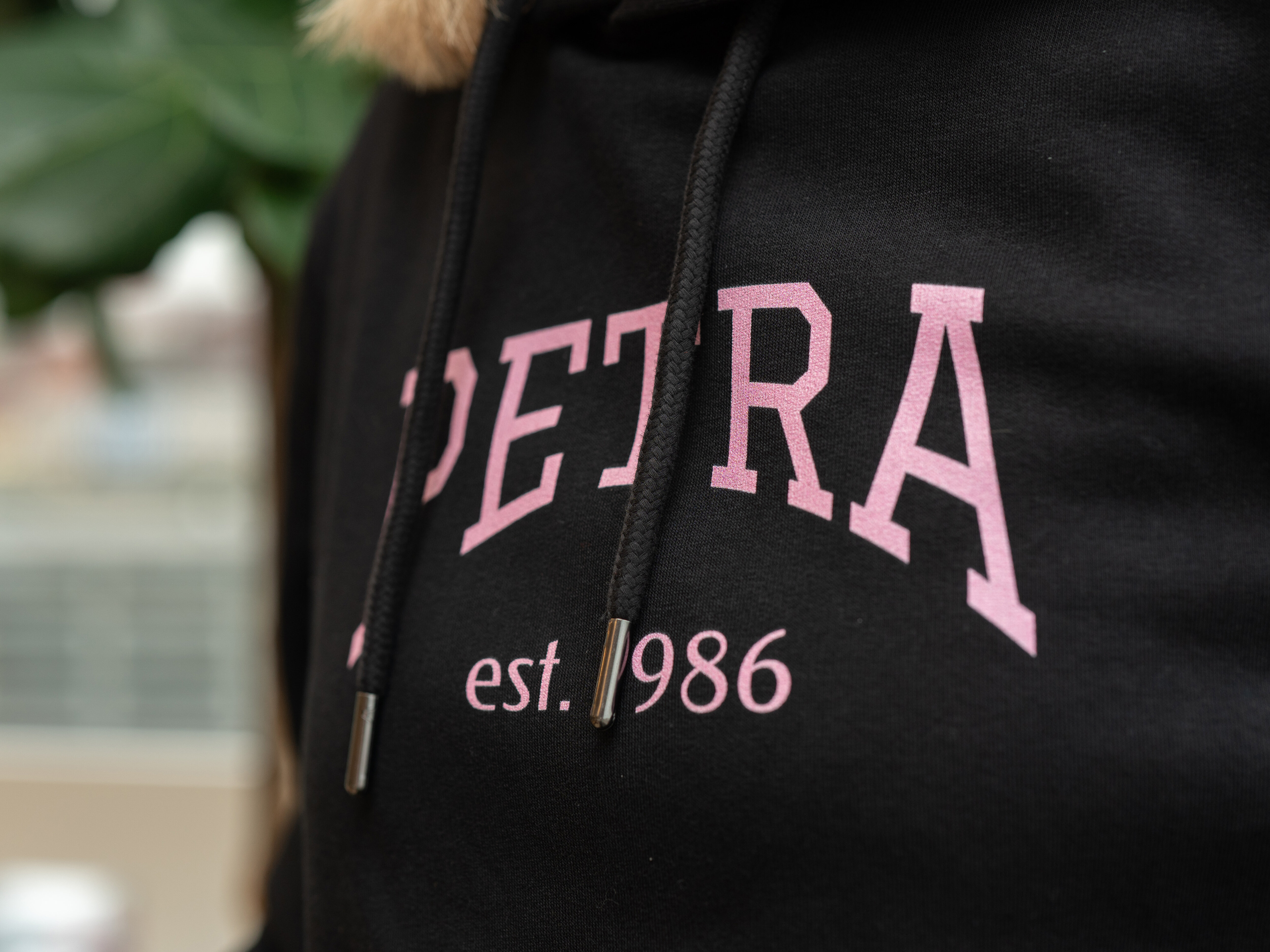 Huppari Omalla Tekstillä College-tyyliin