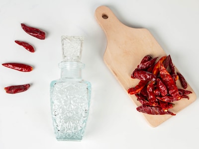 DIY Whiskey Infused Hot Sauce Gaveæske - Thoughtfully