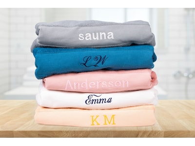 Handduk med Brodyr - Egen Text (140x70 cm)