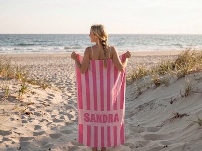 Pyyhe Omalla Tekstillä - Raidallinen Malli