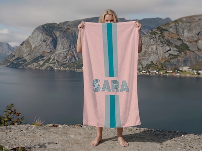 Pyyhe Omalla Tekstillä - Raidallinen Malli