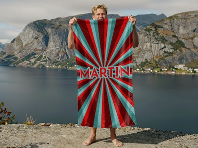 Badetuch mit eigenem Text – Retrodesign