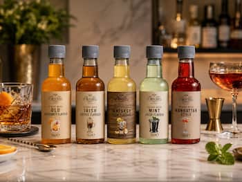 Gaveeske med drinkmikser: whiskey cocktail mixers fra Thoughtfully