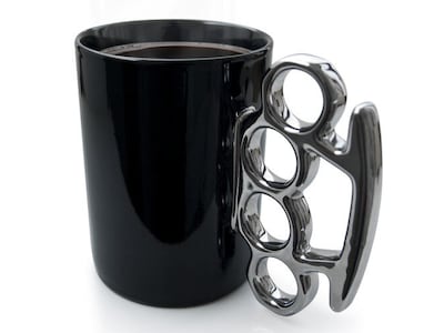 Kaffeebecher mit Schlagringhenkel Schwarz/Silber