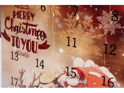 Julekalender med julepynt