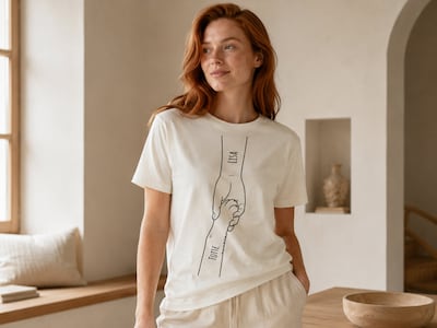 Premium T-shirt med egen text - Tass i hand