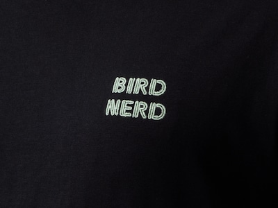 Premium T-shirt med personligt broderad text
