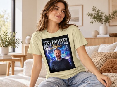 Personalisiertes T-Shirt mit Fotocollage - 90s Design